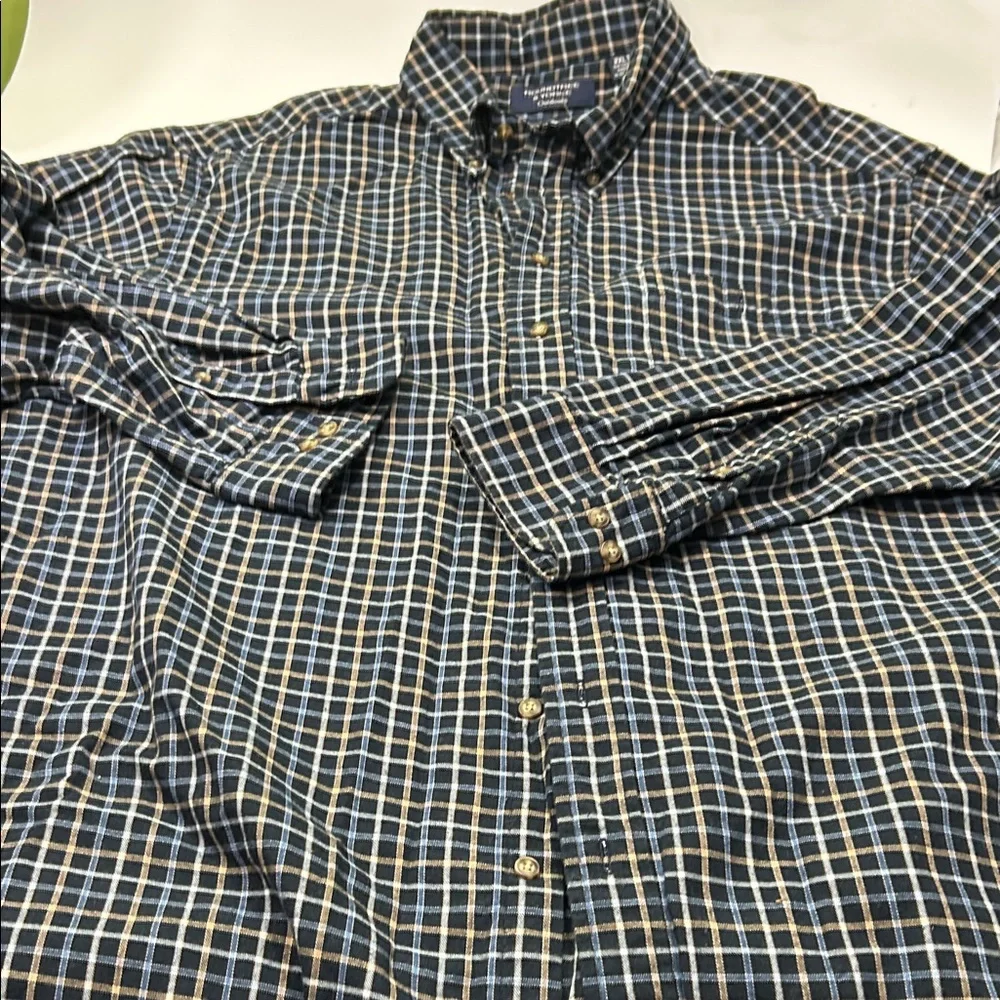 Roundtree & Yorke Men's Checkered Shirt - Navy and Beige - Picture 15 of 16